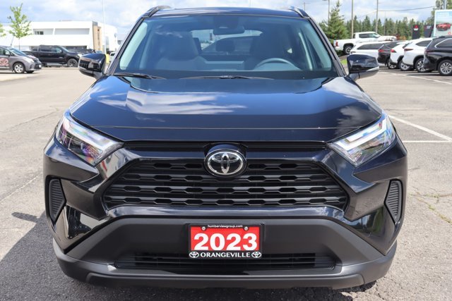 2023 Toyota RAV4 XLE AWD, Heated Front Seats / Steering, Sunroof, Power Tailgate, Blind Spot, One Owner-4