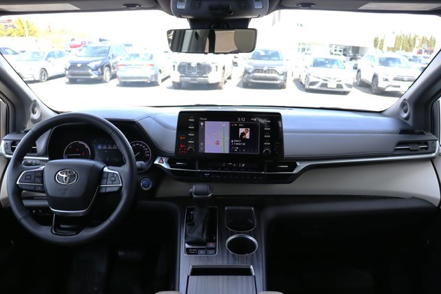 2023 Toyota Sienna Limited Hybrid Electric AWD, 7 Passengers, Leather Heated/Ventilated Seats, Rear Seat Entertainment-8
