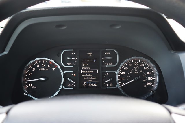 2021 Toyota Tundra TRD Off-Road 4x4 Crewmax, 24 Month / 40,000KMs Extended Warranty Included, Heated Seats, Sunroof-10