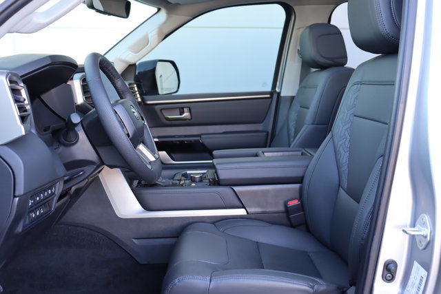 2024 Toyota Tundra Limited Nightshade 4x4 Crewmax, Low KM!! Clean Carfax, Leather Heated Seats / Steering, Pano Sunroof-6