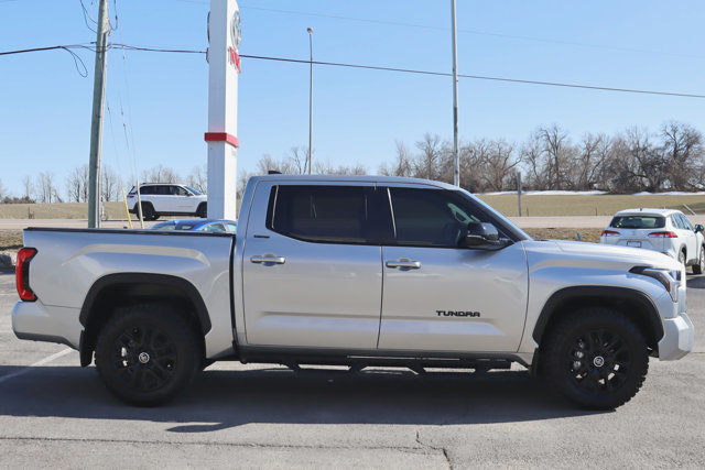 2024 Toyota Tundra Limited Nightshade 4x4 Crewmax, Low KM!! Clean Carfax, Leather Heated Seats / Steering, Pano Sunroof-3