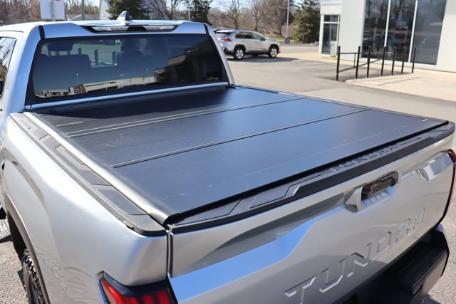 2024 Toyota Tundra Limited Nightshade 4x4 Crewmax, Low KM!! Clean Carfax, Leather Heated Seats / Steering, Pano Sunroof-16