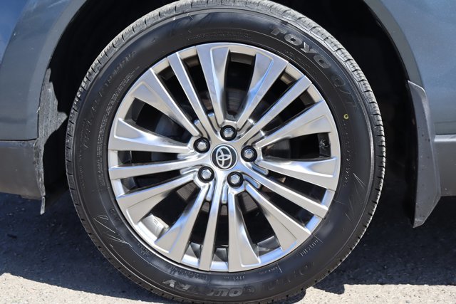 2021 Toyota Venza Limited Hybrid Electric AWD, Clean Carfax, One Owner, Leather Heated Seats, Sunroof, 360 Camera-5
