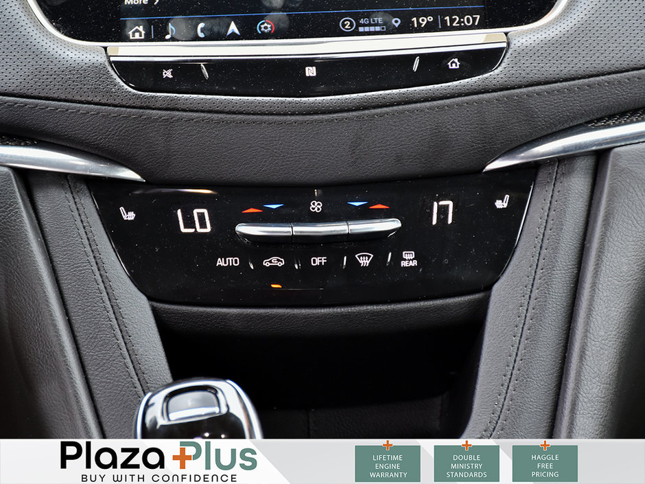 2021 Cadillac XT5 AWD Sport HEATED SEATS / BLUETOOTH / BACKUP CAMERA