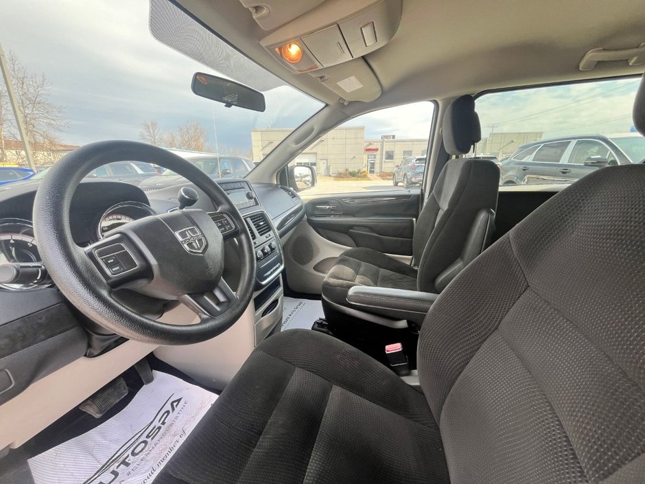 2018 Dodge Grand Caravan Canada Value Package 7 SEATER | LOCAL TRADE | ONE OWNER