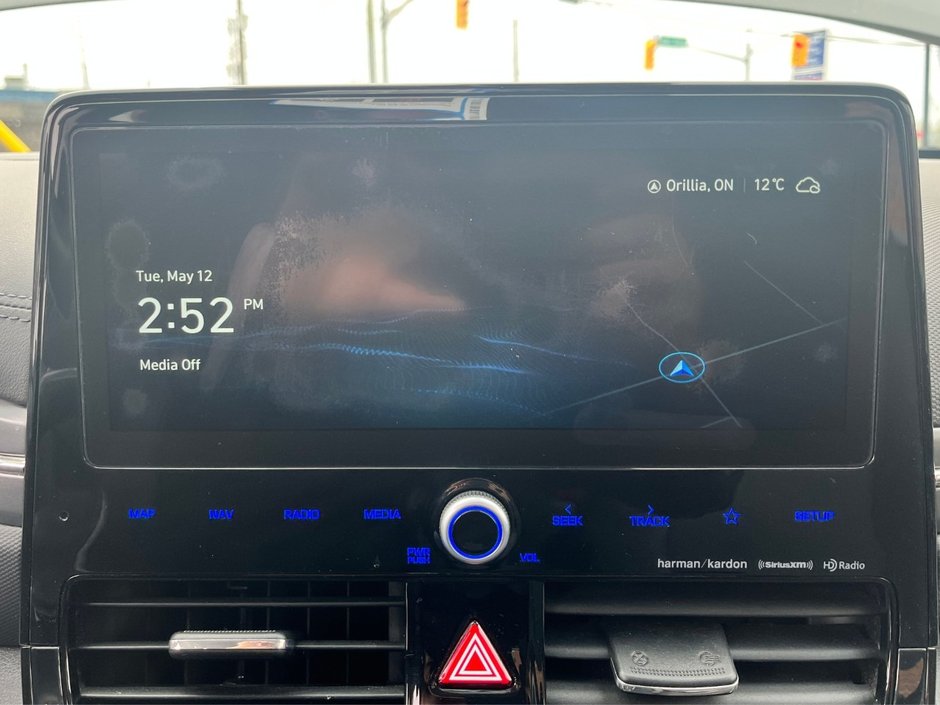 2020 Hyundai Ioniq Plug-In Hybrid Preferred-9