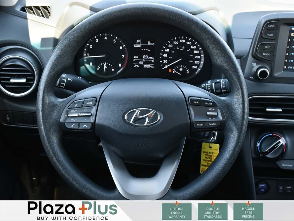 2019 Hyundai Kona Essential AWD / HEATED SEATS / 2 SETS OF TIRES