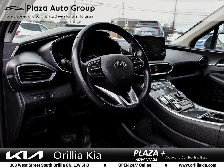 2022 Hyundai Santa Fe Preferred APPLE CARPLAY / ANDROID AUTO / HEATED SEATS.