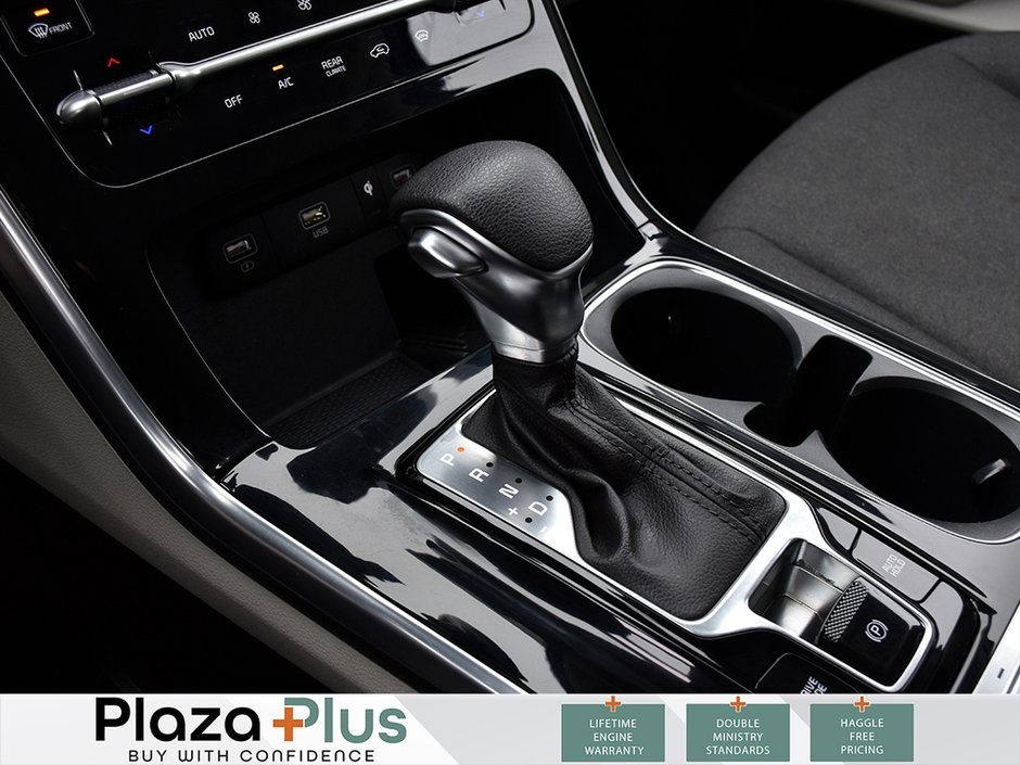 2024 Kia Carnival LX+ 8 Passenger Seating | Clean CarFax Report | Certified |