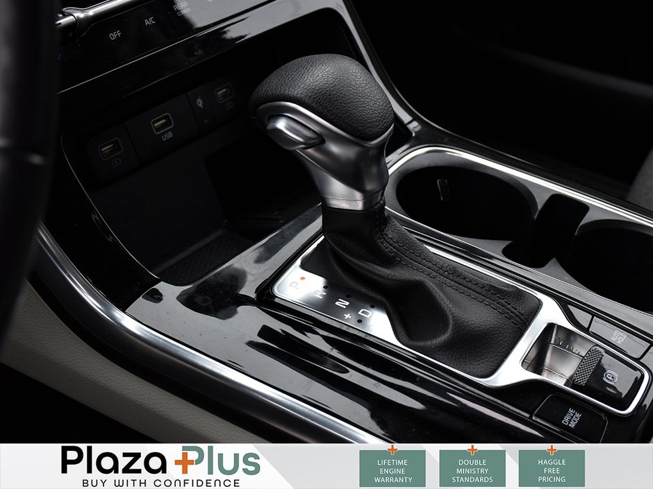 2024 Kia Carnival LX+ Clean CarFax Report | 8 Passenger | Certified |