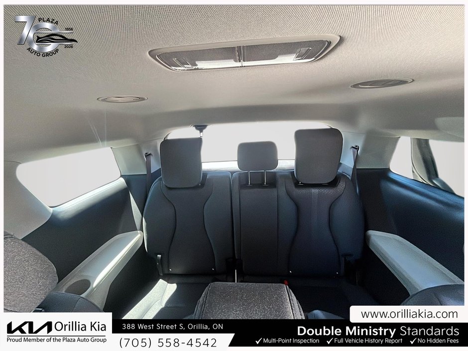 2024 Kia Carnival LX-12