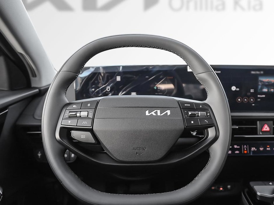 2025 Kia EV6 Light RWD-12