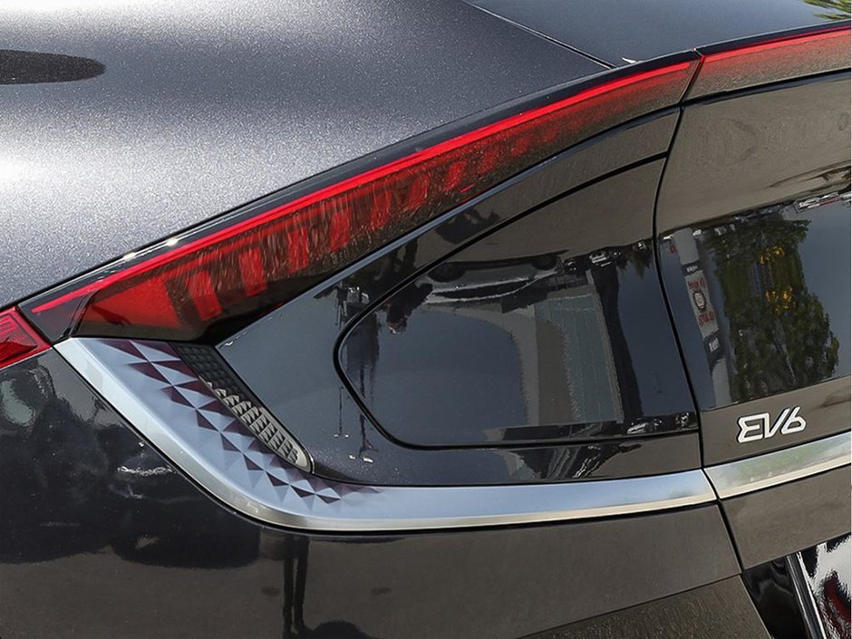 2025 Kia EV6 Light RWD-10