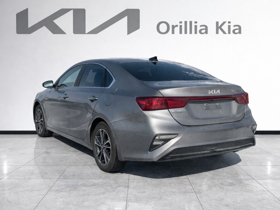 2023 Kia Forte EX APPLE CARPLAY / ANDROID AUTO / HEATED SEATS