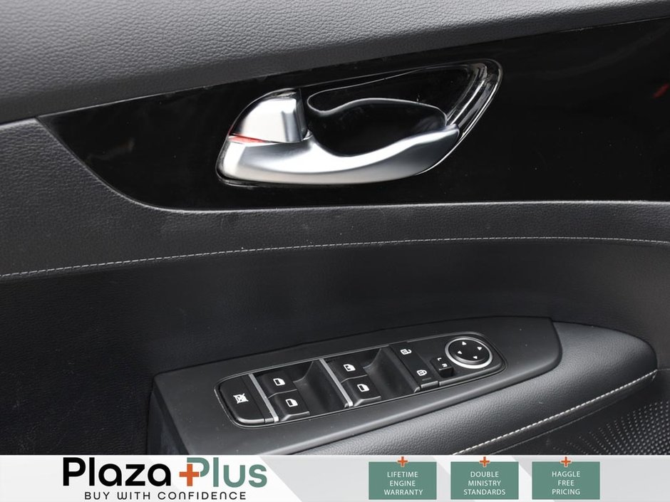 2024 Kia Forte EX Blind Spot Detection / Lane Keep Assist / Forward Collision-Avoidance