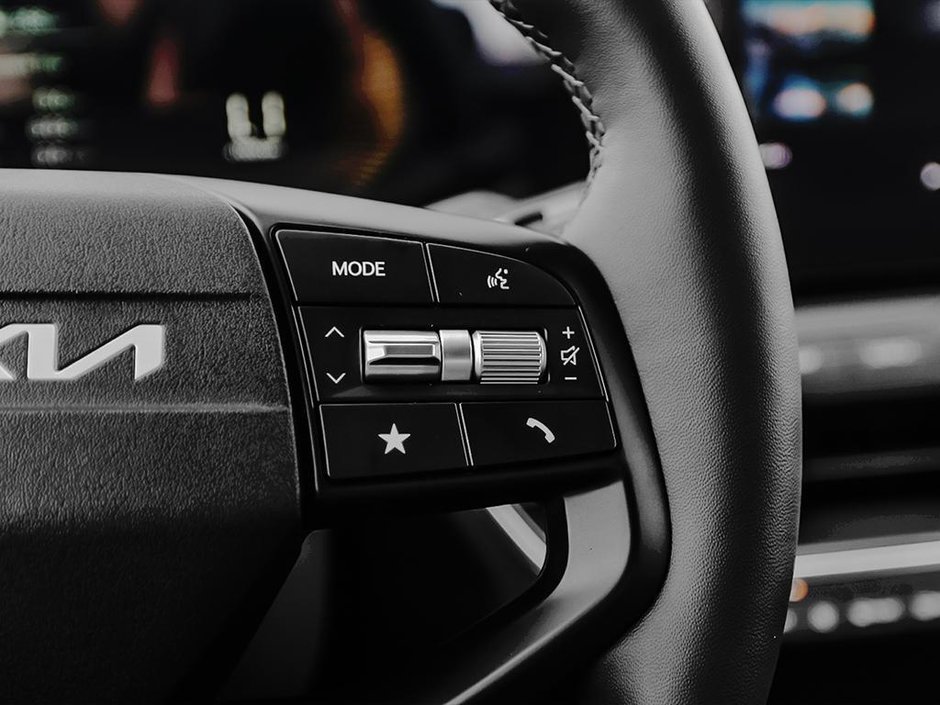 2025 Kia K4 EX HEATED SEATS | APPLE CARPLAY® | ADVANCED SAFETY FEATURES