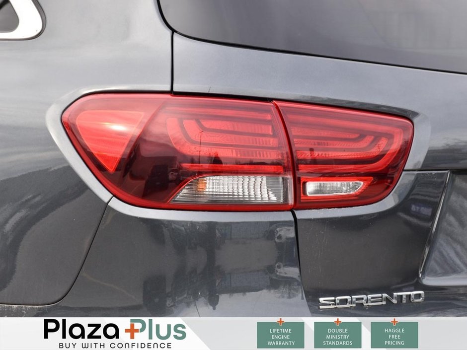 2020 Kia Sorento LX+ V6