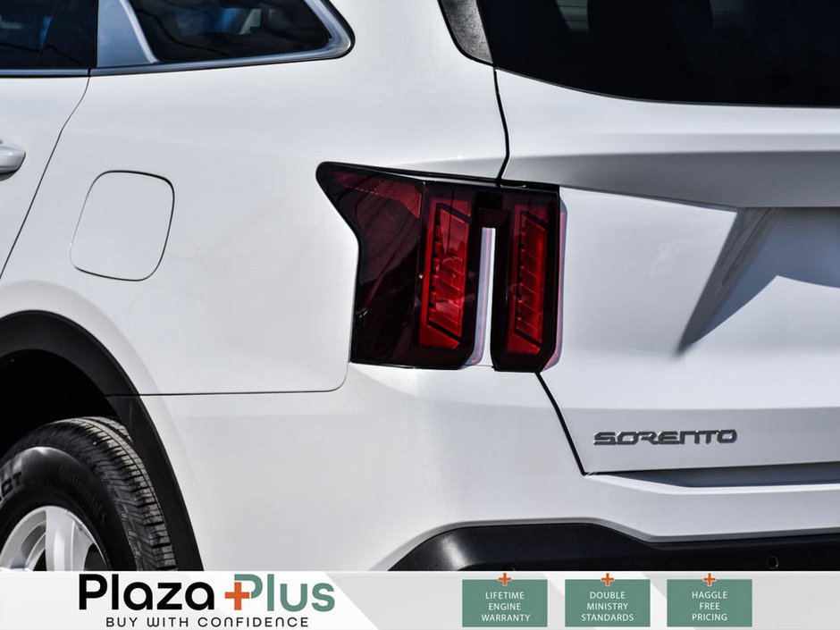 2024 Kia Sorento LX HEATED SEATS | 7 PASSENGER | APPLE CARPLAY