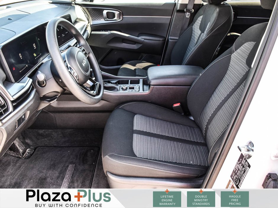 2025 Kia Sorento LX-8