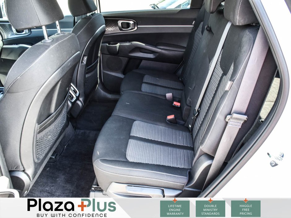 2025 Kia Sorento LX-12