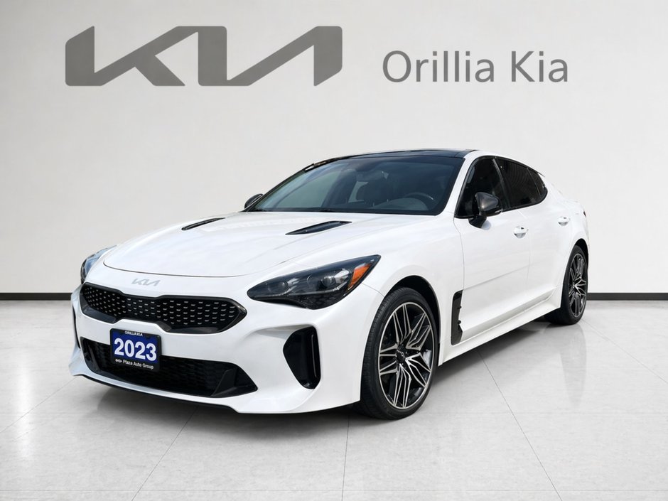 2023 Kia Stinger GT Limited MOONROOF | HEATED & VENTILATED LEATHER | CLEAN CARFAX
