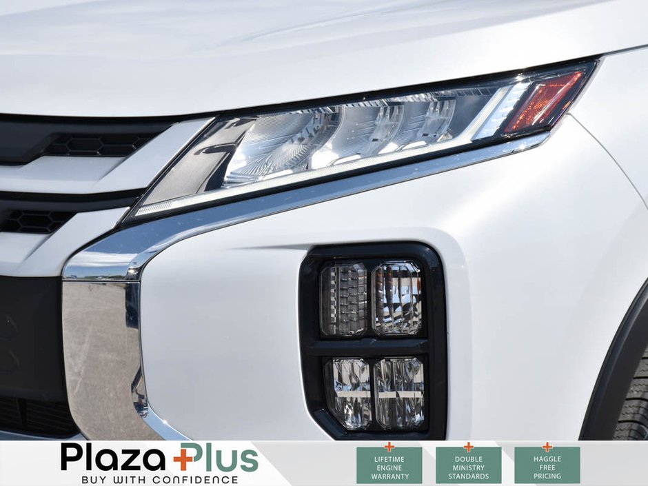 2023 Mitsubishi RVR SE APPLE CARPLAY / ANDROID AUTO / HEATED SEATS