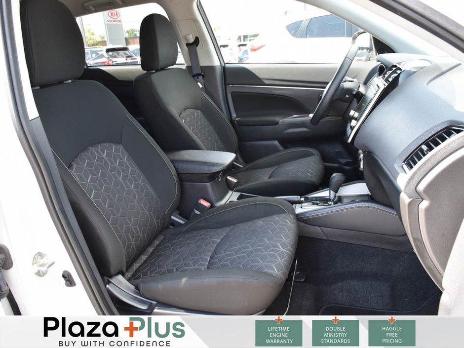 2023 Mitsubishi RVR SE APPLE CARPLAY / ANDROID AUTO / HEATED SEATS