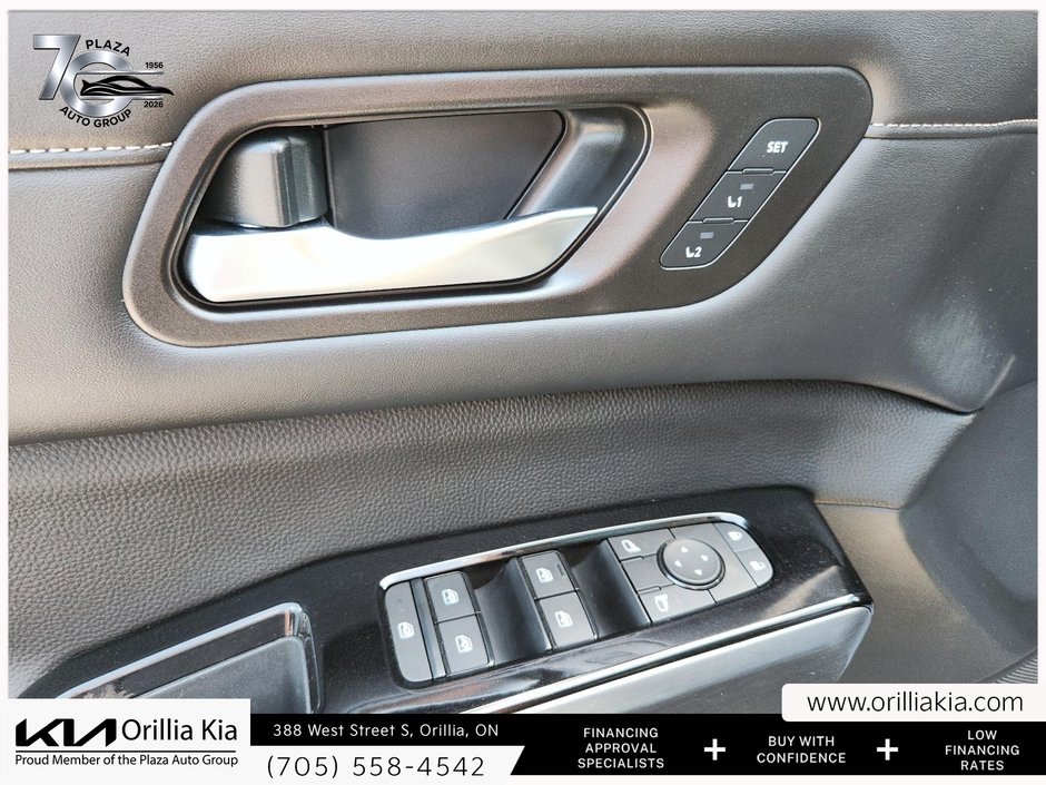 2023 Nissan Pathfinder SL ONE OWNER | CLEAN CARFAX | LEATHER