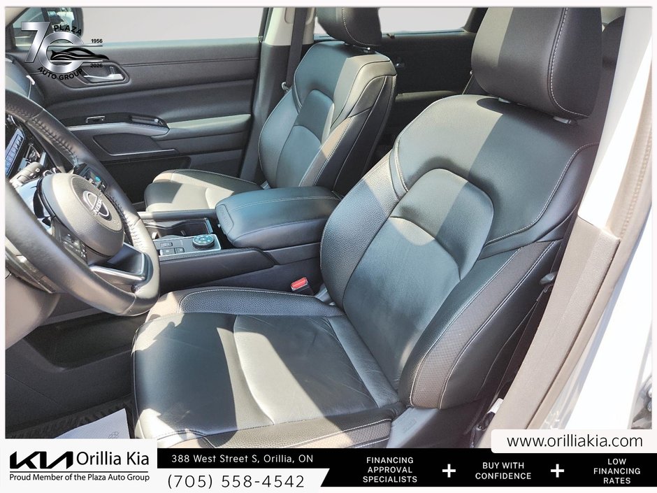 2023 Nissan Pathfinder SL ONE OWNER | CLEAN CARFAX | LEATHER