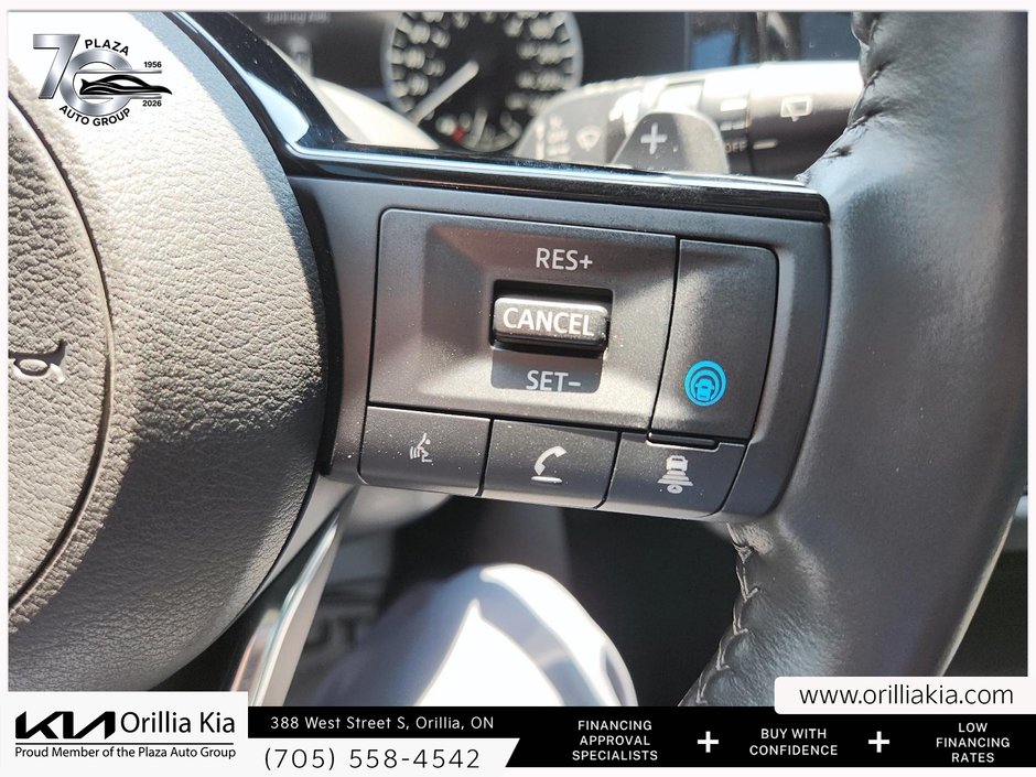 2023 Nissan Pathfinder SL ONE OWNER | CLEAN CARFAX | LEATHER