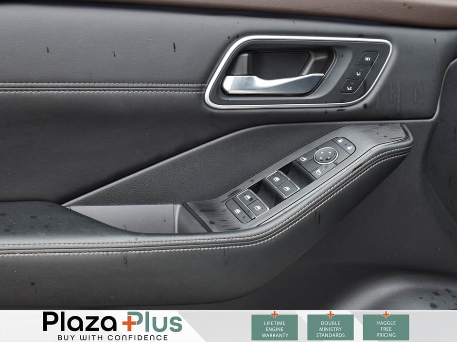 2023 Nissan Rogue Platinum LEATHER SEATS | MOONROOF | NAVIGATION