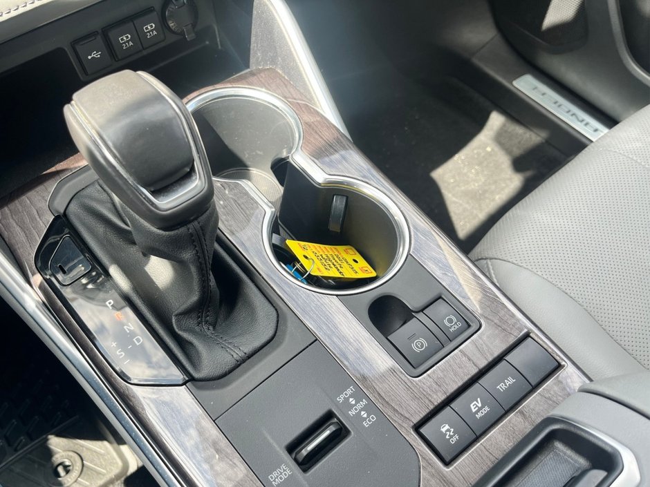 2021 Toyota Highlander Hybrid Limited