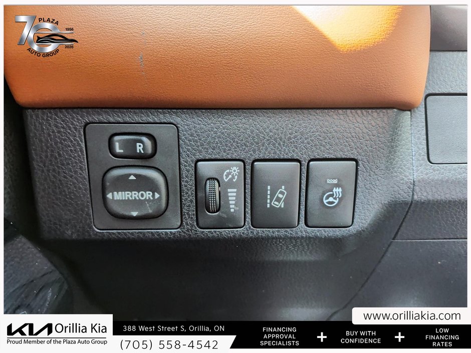 2017 Toyota RAV4 Hybrid Limited-15
