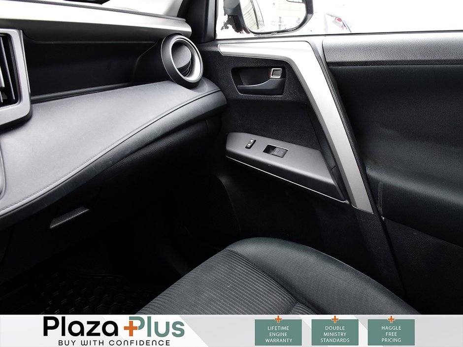 2016 Toyota RAV4 LE Clean CarFax report | All Wheel Drive | Certified |