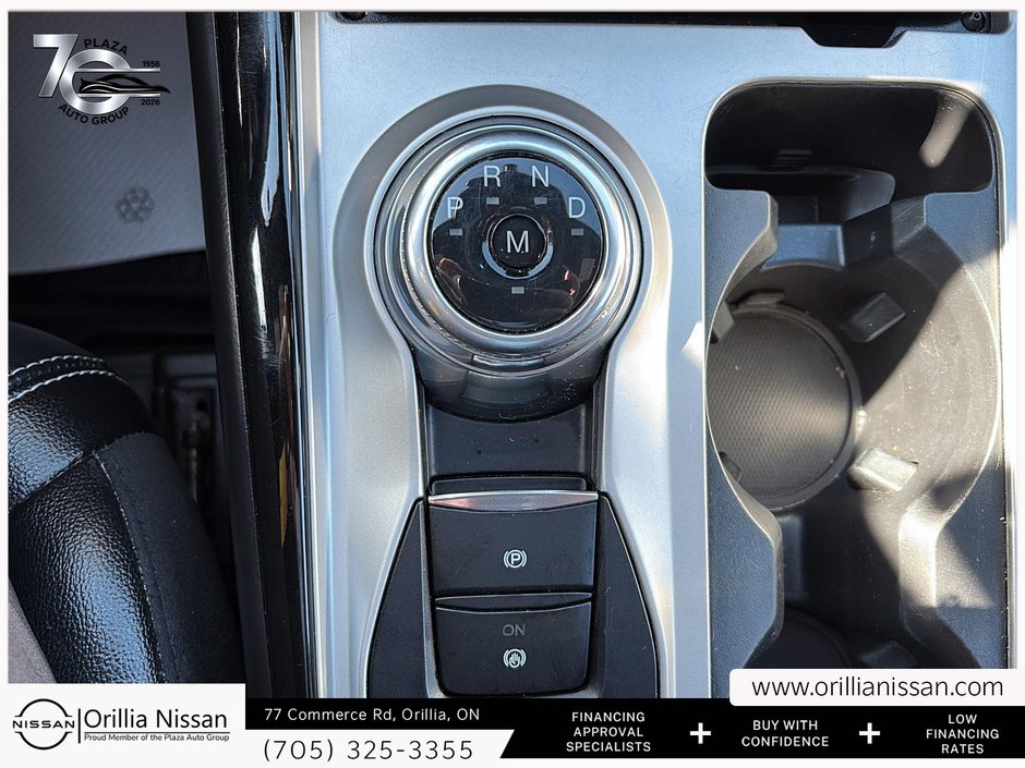 2022 Ford Explorer ST-11
