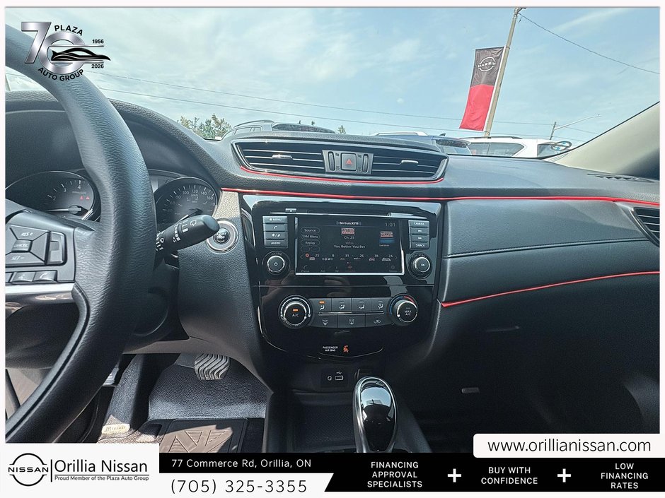 2018 Nissan Rogue SV-15