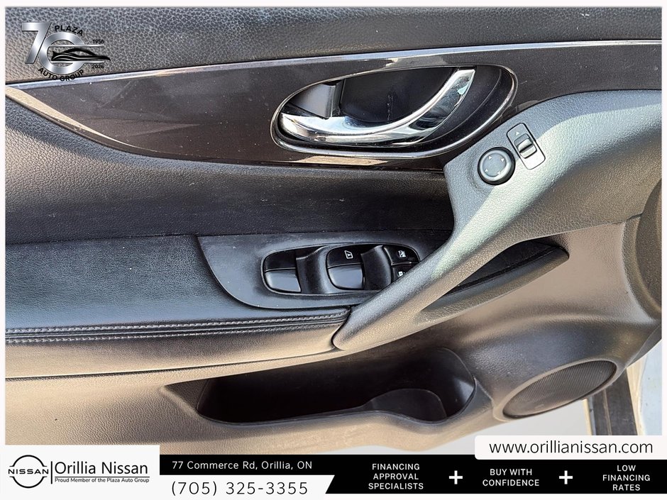2020 Nissan Rogue S-9