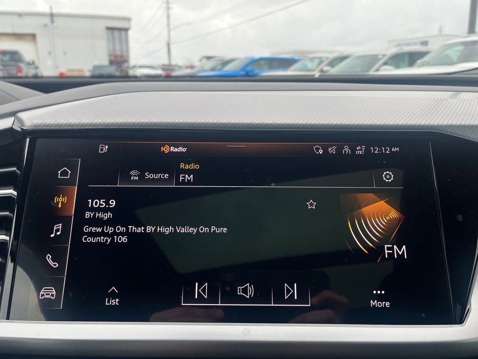 2023 Audi Q4 e-tron BASE