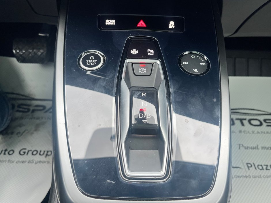 2023 Audi Q4 e-tron BASE