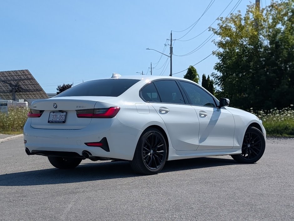 2022 BMW 3 Series 330i xDrive GREAT CONDTION | XDRIVE AWD | SUNROOF