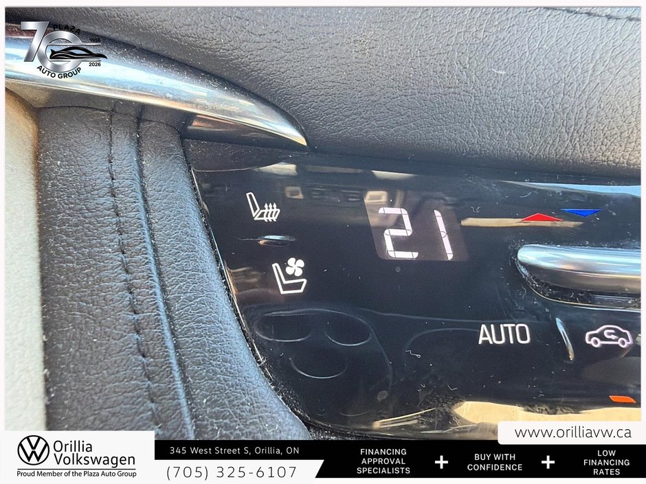 2017 Cadillac XT5 Premium Luxury AWD Panoramic Roof | Trailering Package | Driver Awareness
