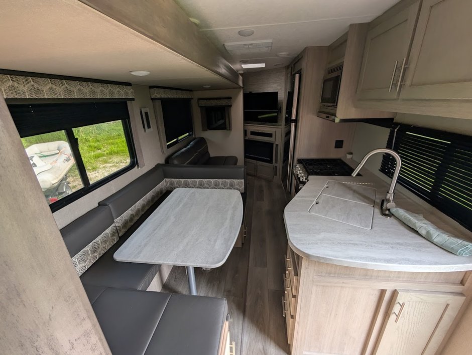 2023 Coachman Catalina LEGACY EDITON 263BHSCK-8