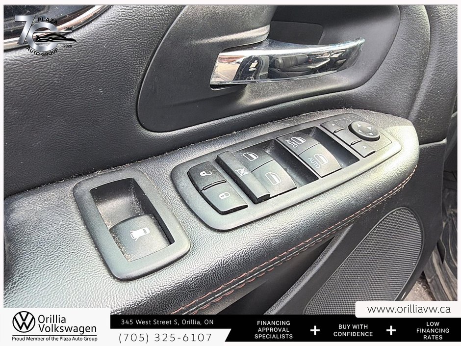 2020 Dodge Grand Caravan Premium Plus-14