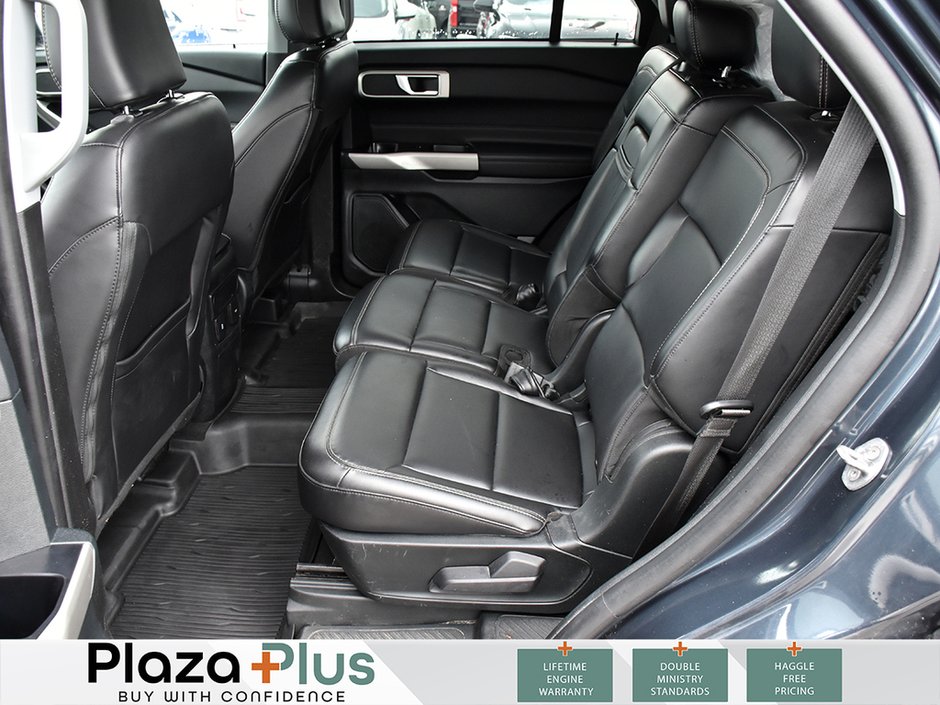 2023 Ford Explorer XLT One Owner l Clean Carfax l 3rd Row Seats
