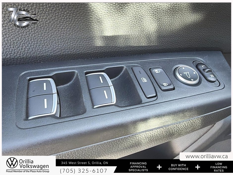 2025 Honda CR-V Hybrid Touring-14