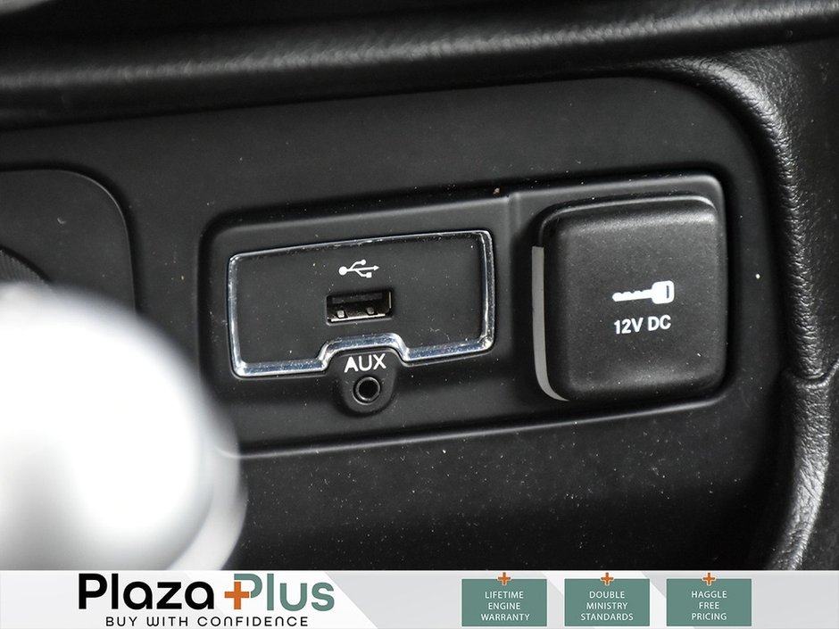 2016 Jeep Renegade North-20