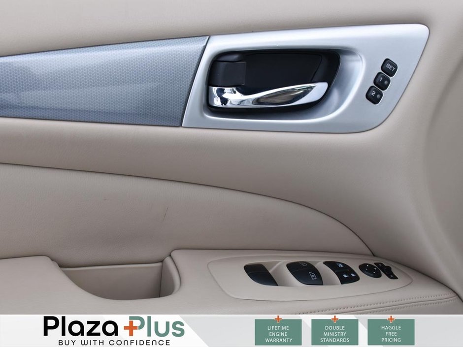 2019 Nissan Pathfinder S-8