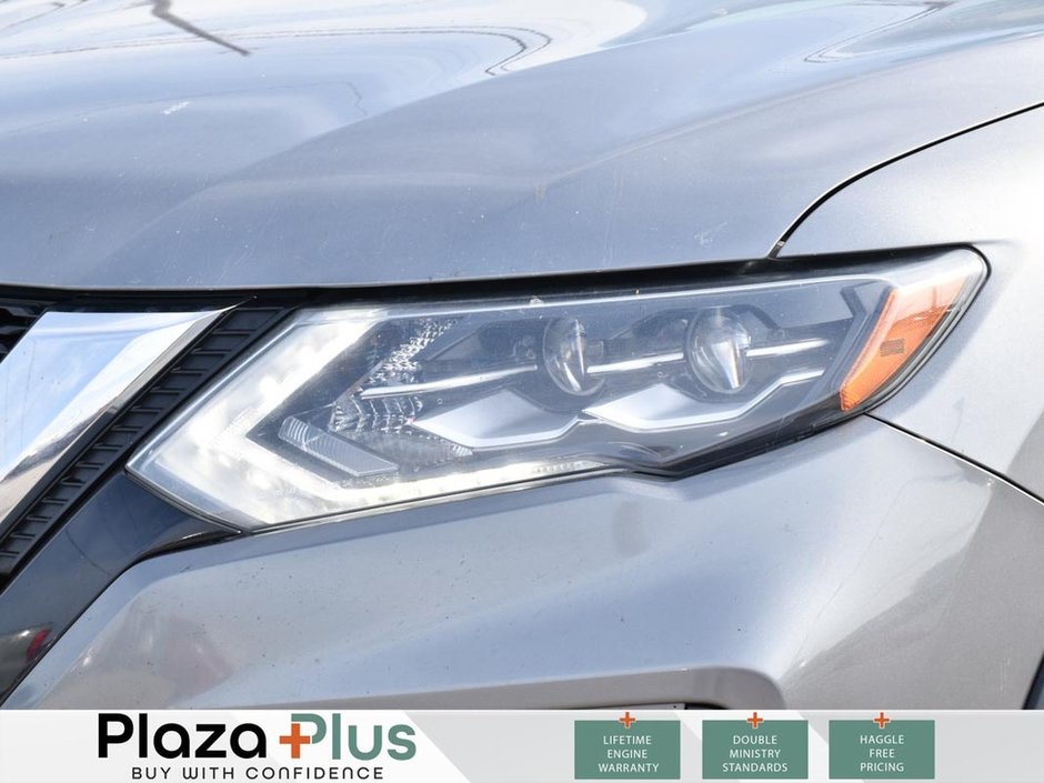 2017 Nissan Rogue SL Platinum-5