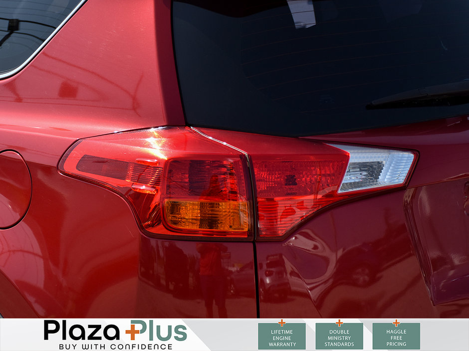 2015 Toyota RAV4 LE-6