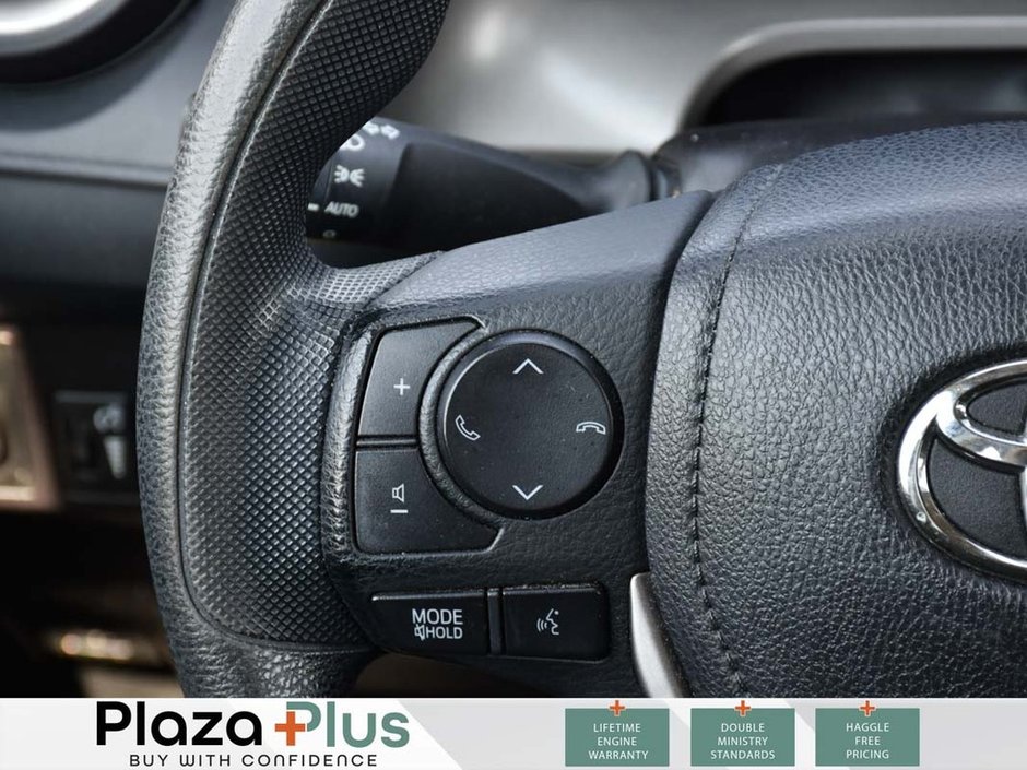 2018 Toyota RAV4 LE ONE OWNER LOW KM! | GREAT CONDITION | HEATED SEATS